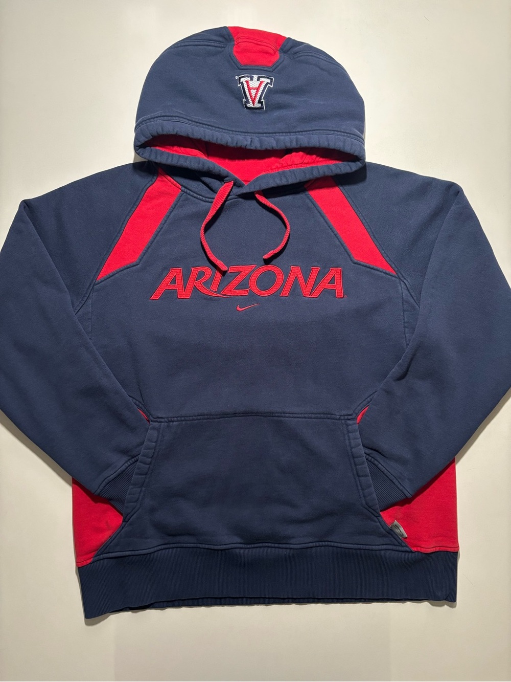 Vintage Nike Arizona wildcats UofA Crewneck Hoodie - Navy & Red two tone hoodie